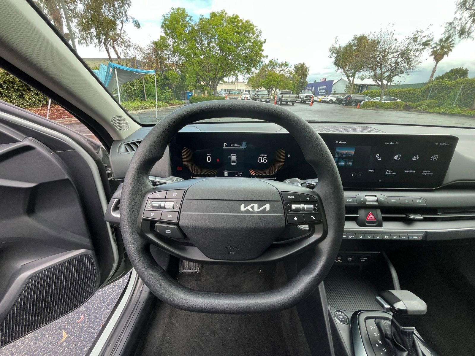 Used 2025 Kia K4 FWD image 33