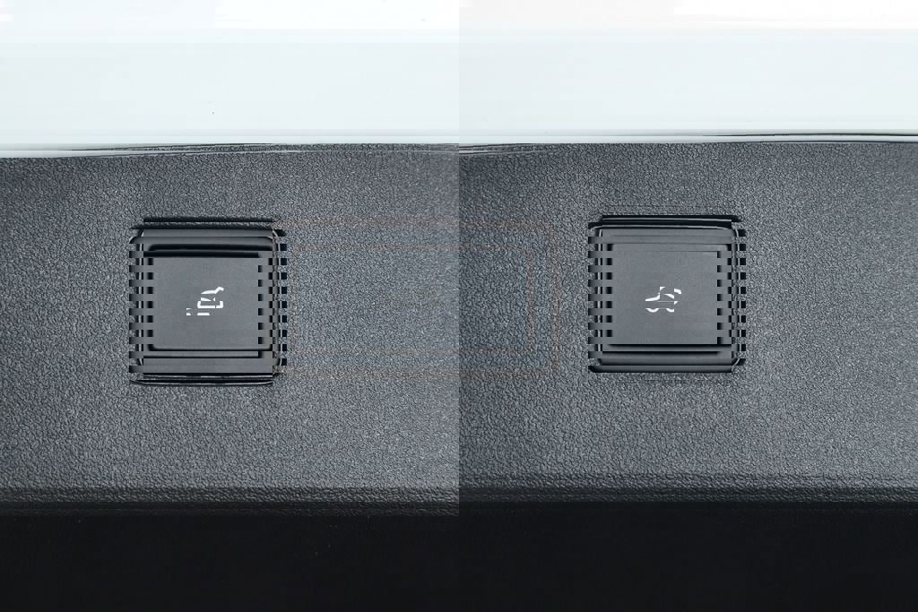 New 2026 Volkswagen Tiguan SE image 30