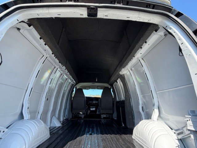 Used 2006 Chevrolet Express 3500 Extended image 20