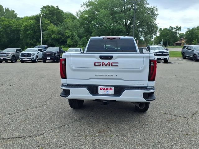 New 2026 GMC Sierra 3500 Denali w/ Denali Reserve Package AWD/4WD image 4