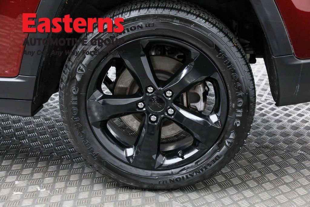 Used 2023 Jeep Grand Cherokee L Laredo image 35