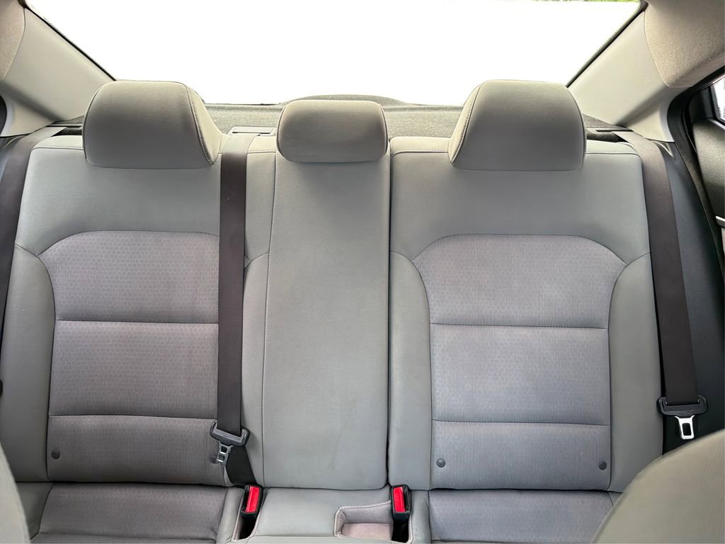 Used 2017 Hyundai Elantra SE w/ SE A/T Tech Package 03 image 15