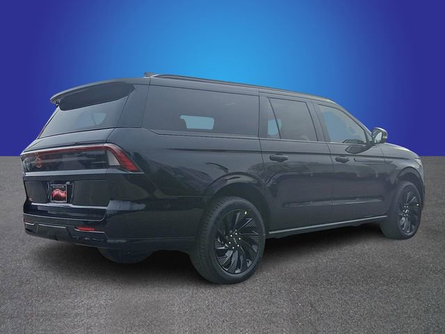 New 2026 Lincoln Navigator L Reserve w/ Jet Appearance Package AWD/4WD image 3