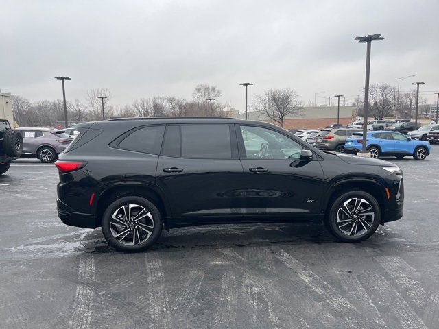 Used 2025 Buick Enclave Sport Touring image 6