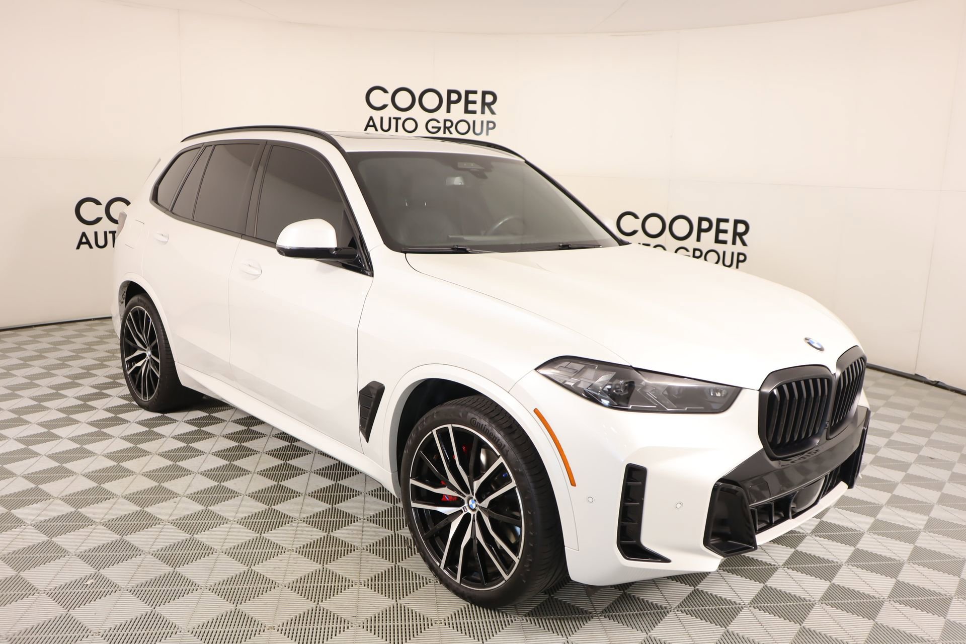 Used 2024 BMW X5 xDrive40i w/ Executive Package