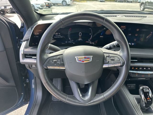 Used 2024 Cadillac XT4 Premium Luxury image 18