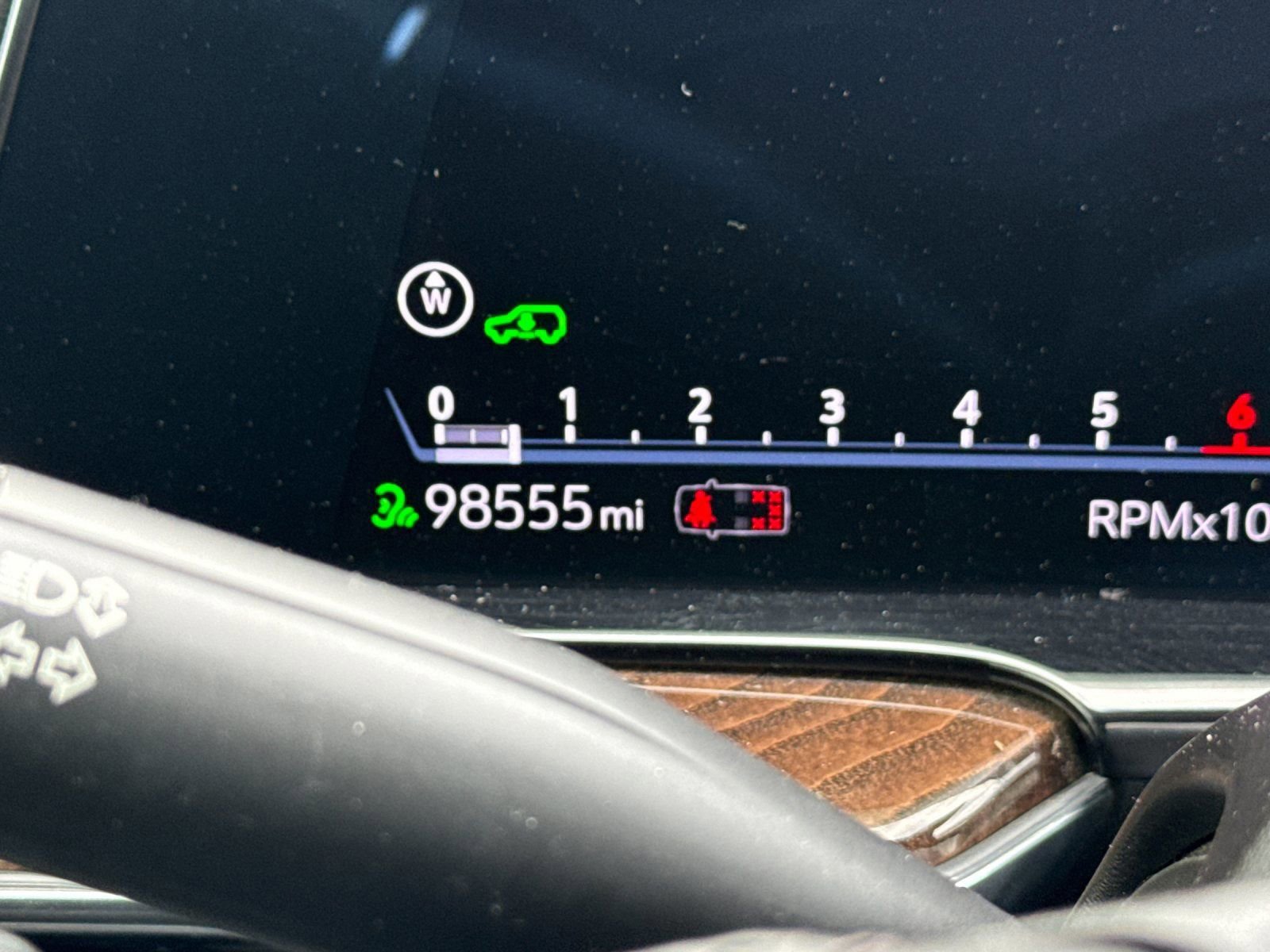 Used 2022 Cadillac Escalade ESV Sport Platinum image 31