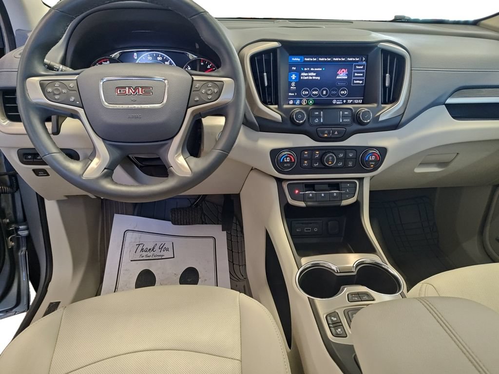 Used 2023 GMC Terrain Denali w/ Denali Premium Package AWD/4WD image 10