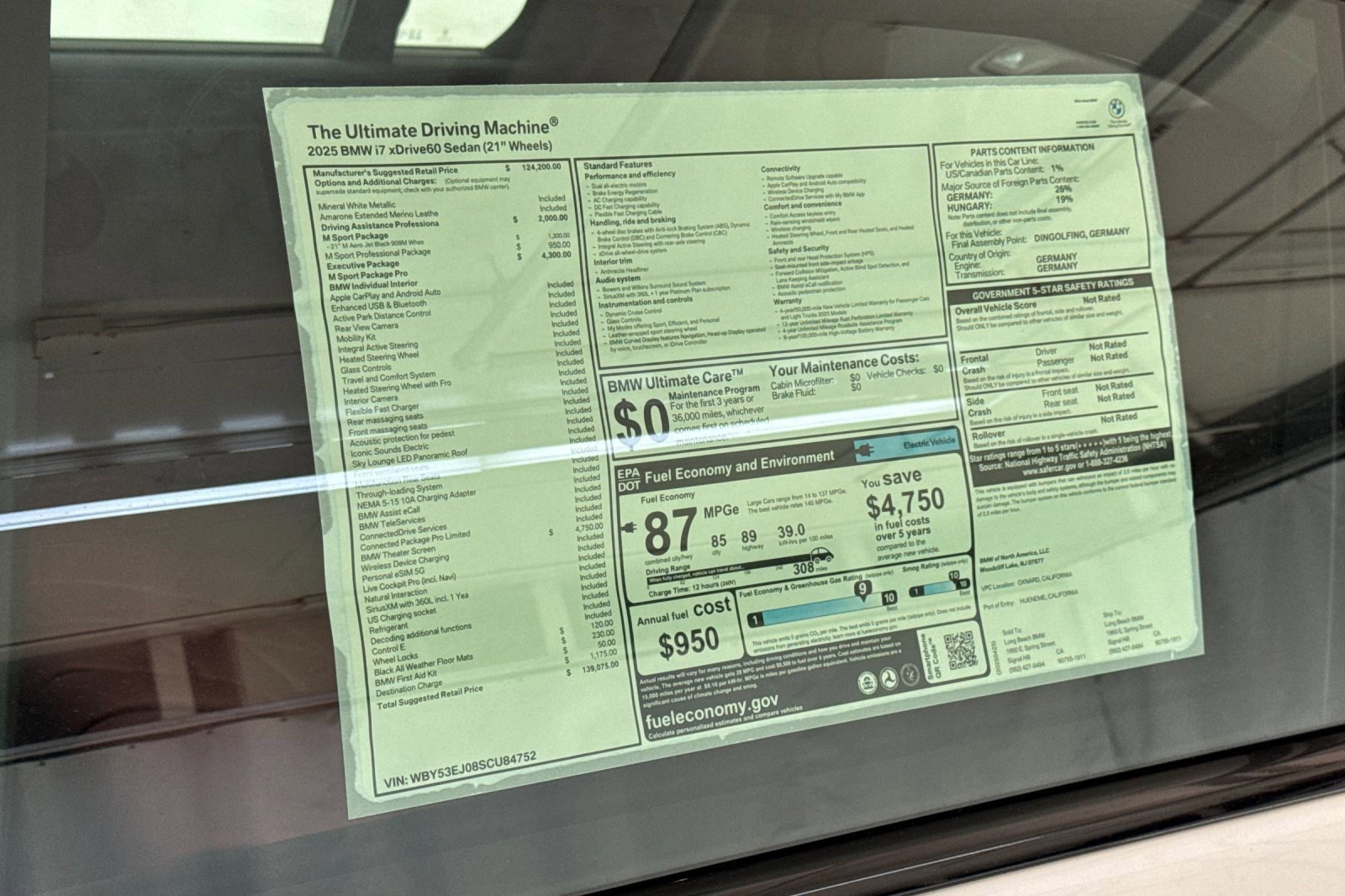 New 2025 BMW i7 xDrive60 w/ Executive Package image 29