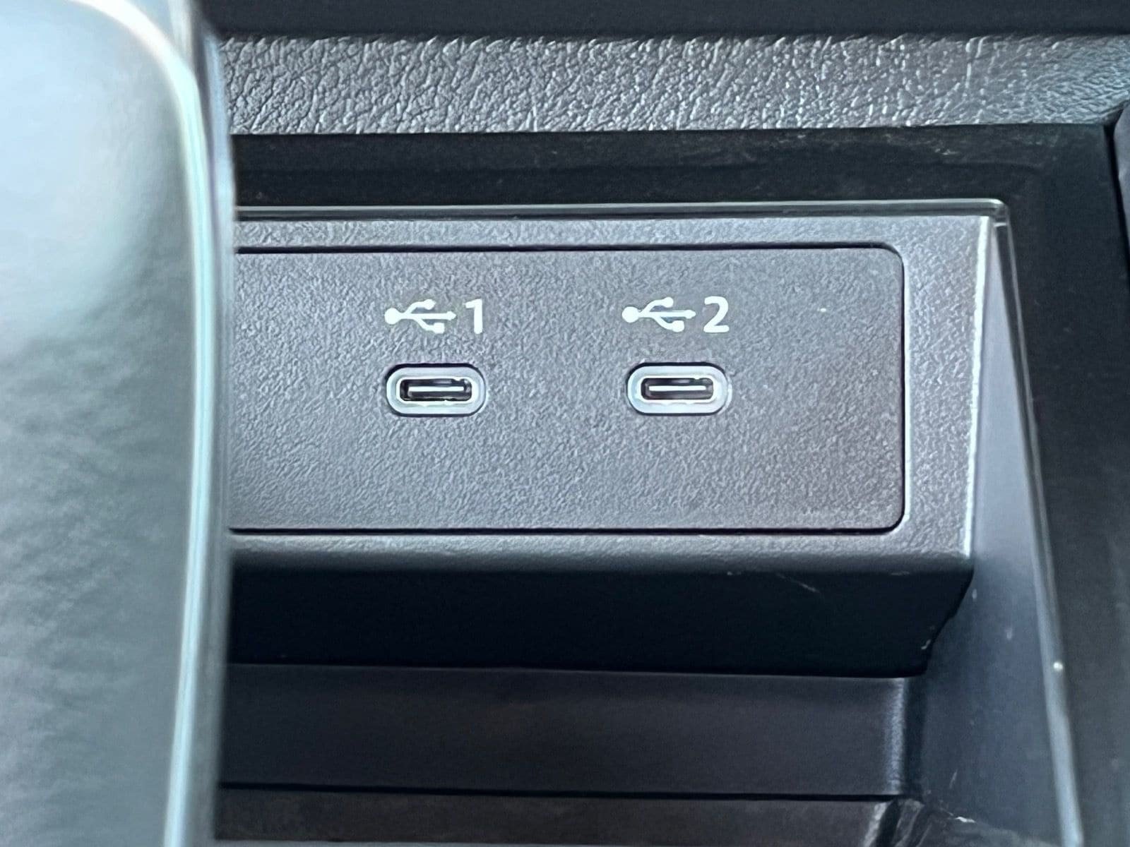 Used 2025 Nissan Kicks SV FWD image 23