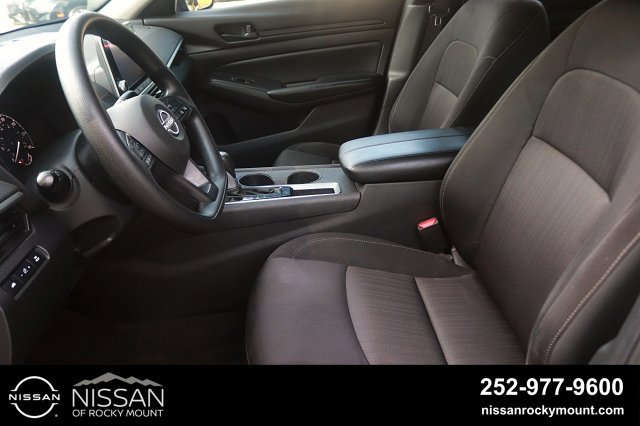Certified 2025 Nissan Altima 2.5 S FWD image 13
