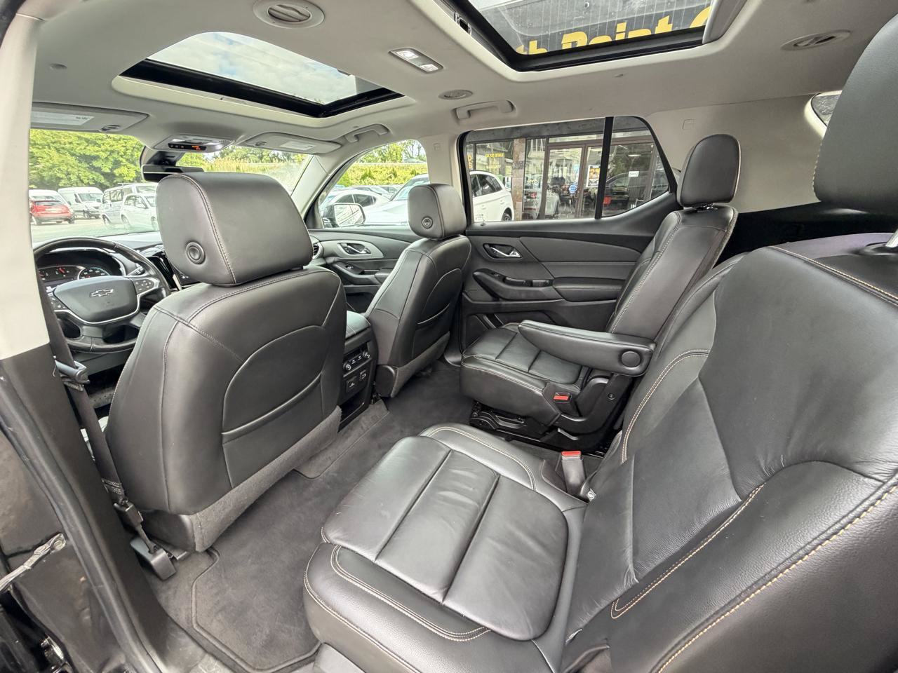Used 2020 Chevrolet Traverse RS AWD/4WD image 16