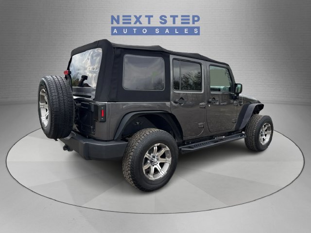 Used 2018 Jeep Wrangler Unlimited Sport S AWD/4WD image 8