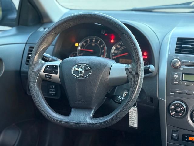 Used 2011 Toyota Corolla S image 32