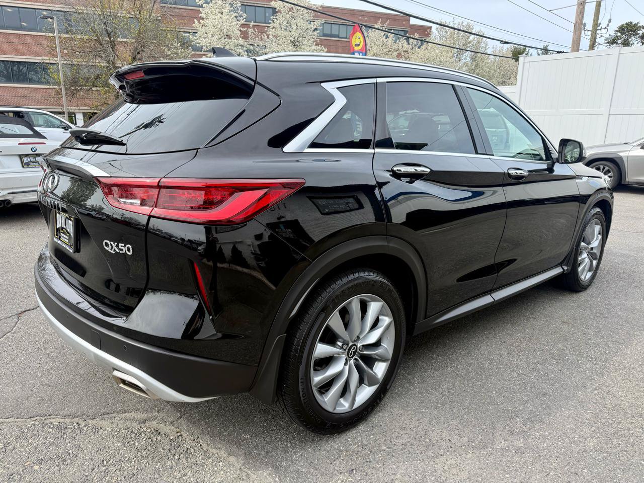 Used 2022 INFINITI QX50 Luxe w/ Cargo Package AWD/4WD image 5