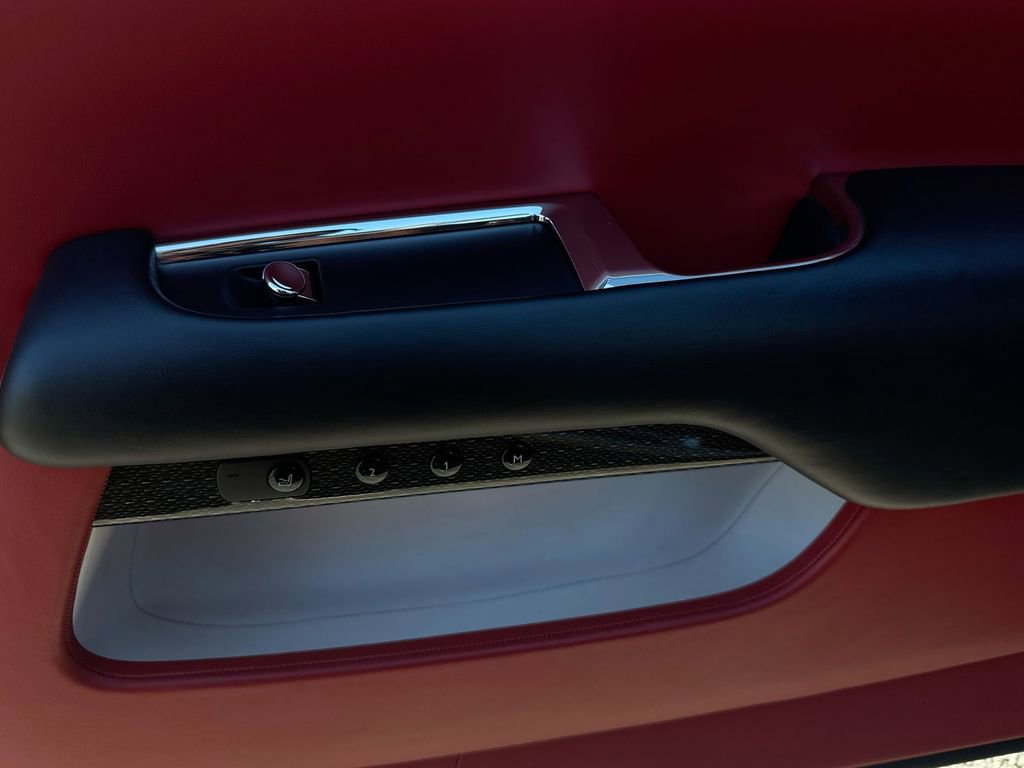 Used 2020 Rolls-Royce Wraith RWD image 32