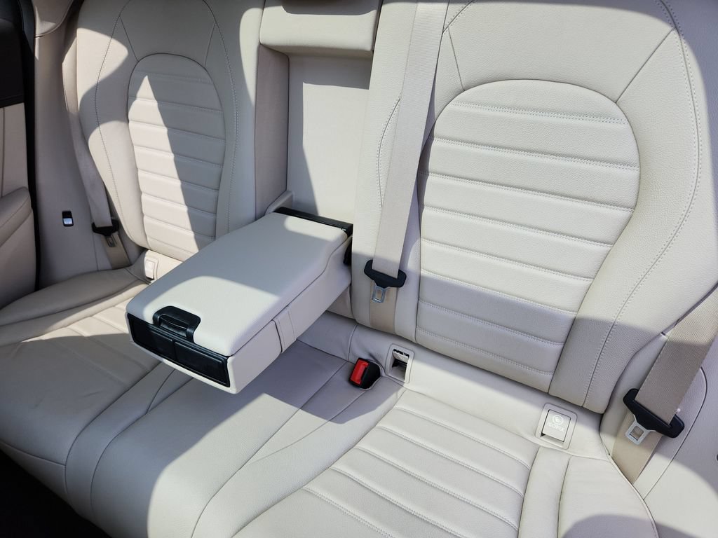 Used 2017 Mercedes-Benz GLC 300 4MATIC image 26