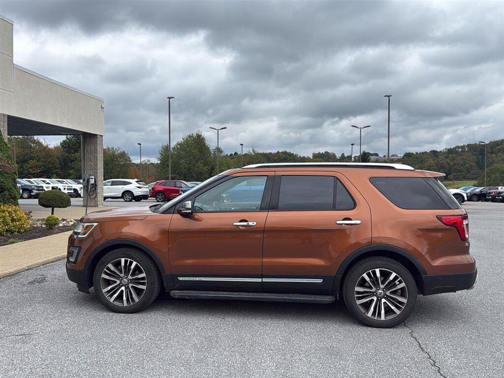 Used 2017 Ford Explorer Platinum AWD/4WD image 8