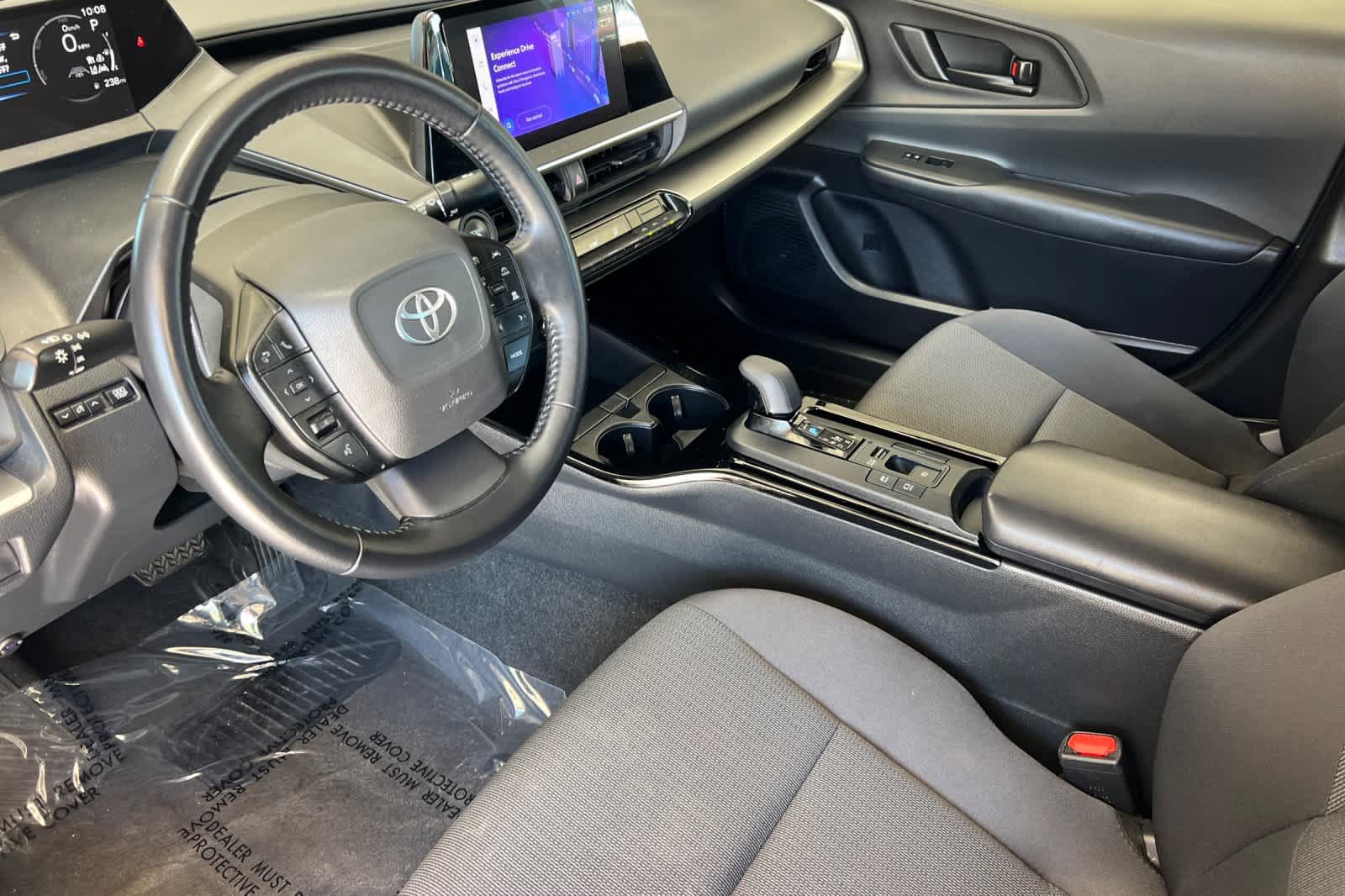 Certified 2023 Toyota Prius LE FWD image 11