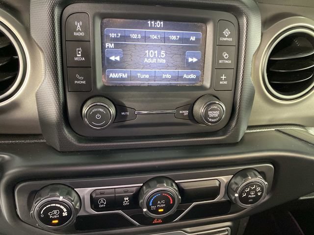 Used 2018 Jeep Wrangler Sport AWD/4WD image 22