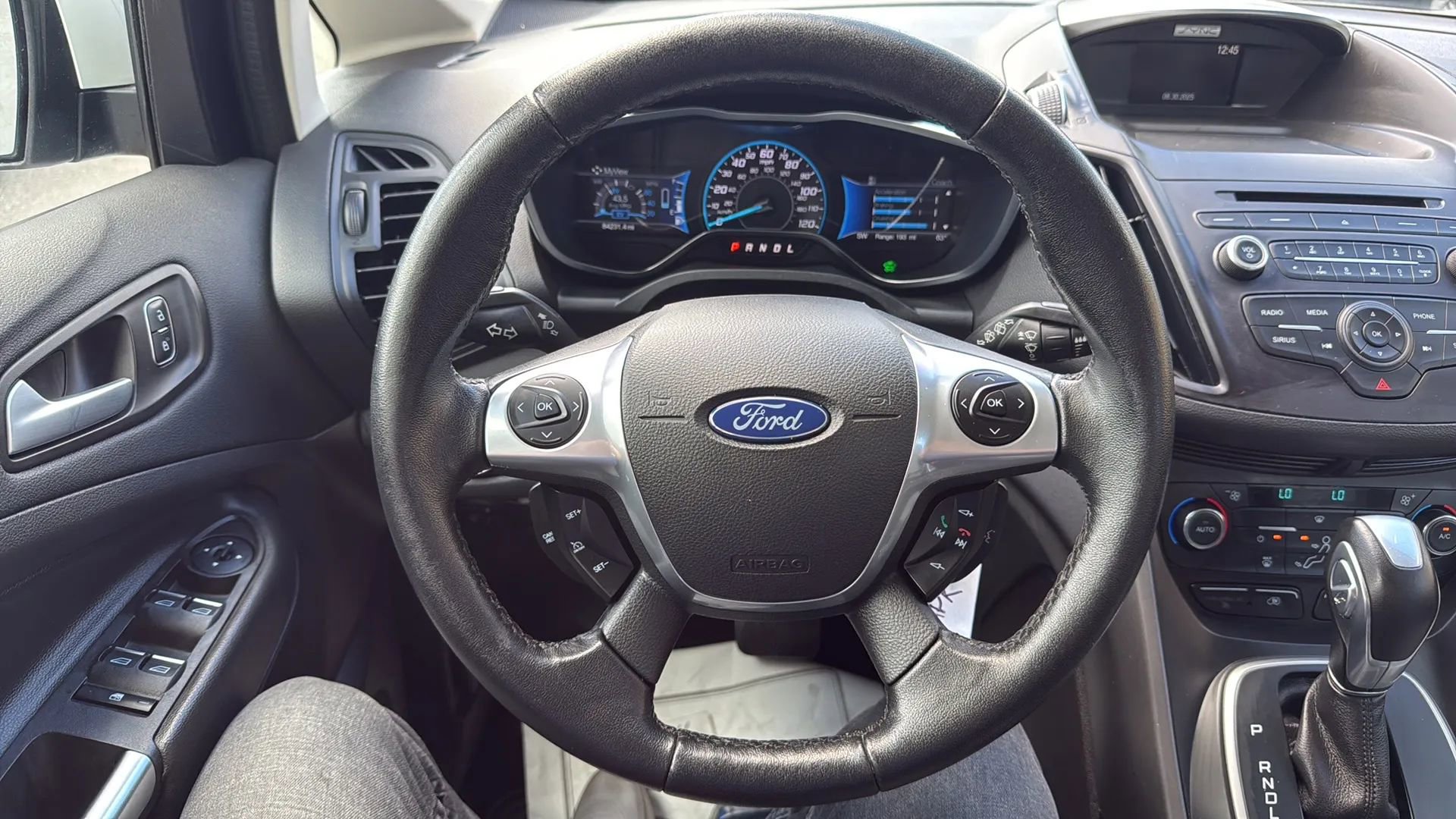 Used 2017 Ford C-MAX Energi SE image 10