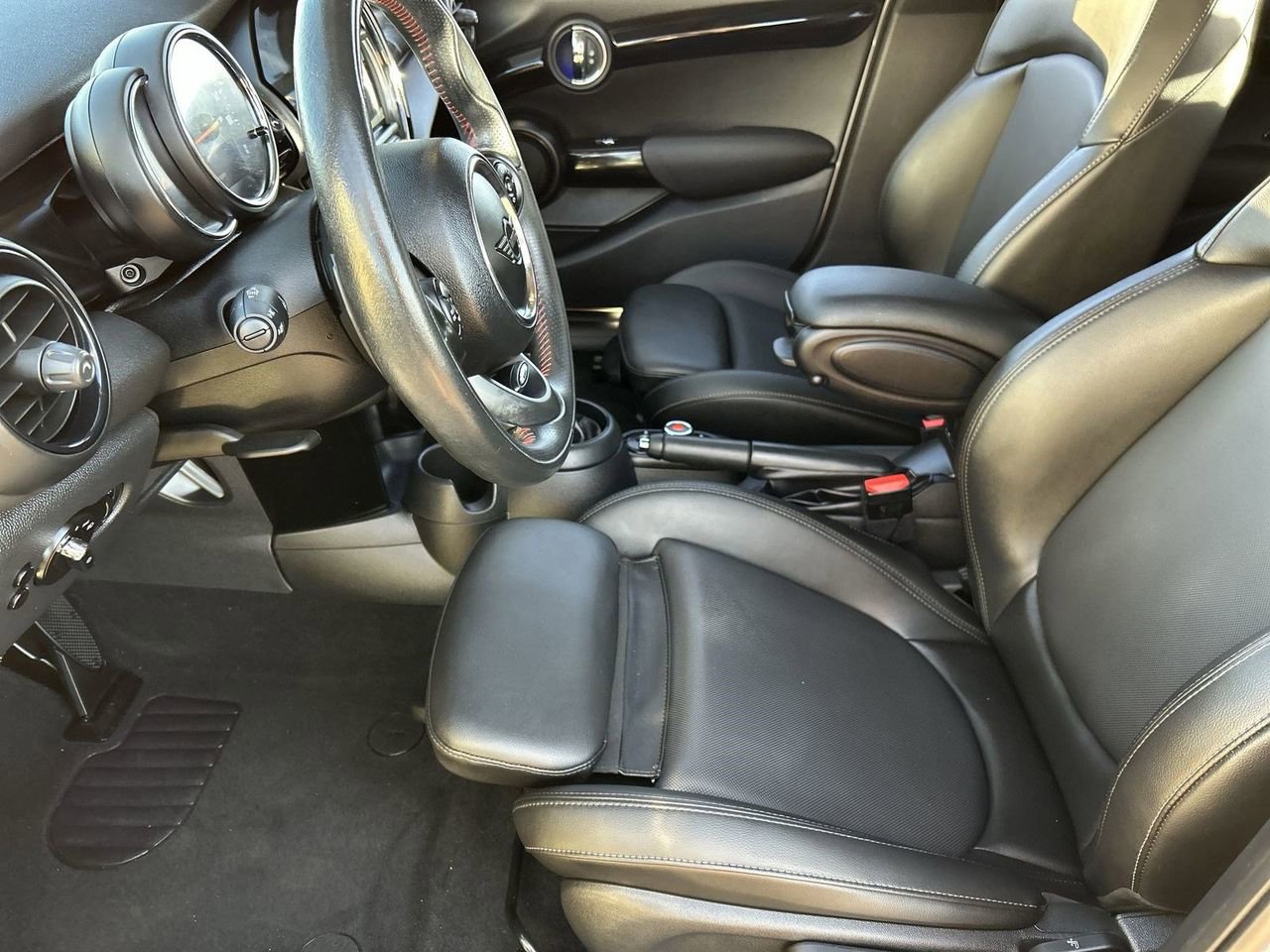 Used 2019 MINI Cooper S w/ Signature Upholstery Package image 16