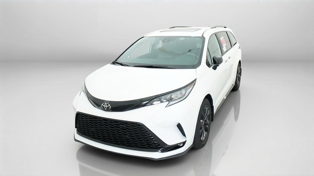 New 2026 Toyota Sienna XSE FWD image 38