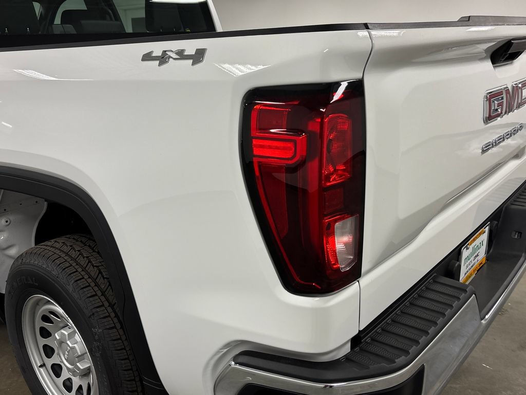 New 2026 GMC Sierra 1500 Pro AWD/4WD image 15