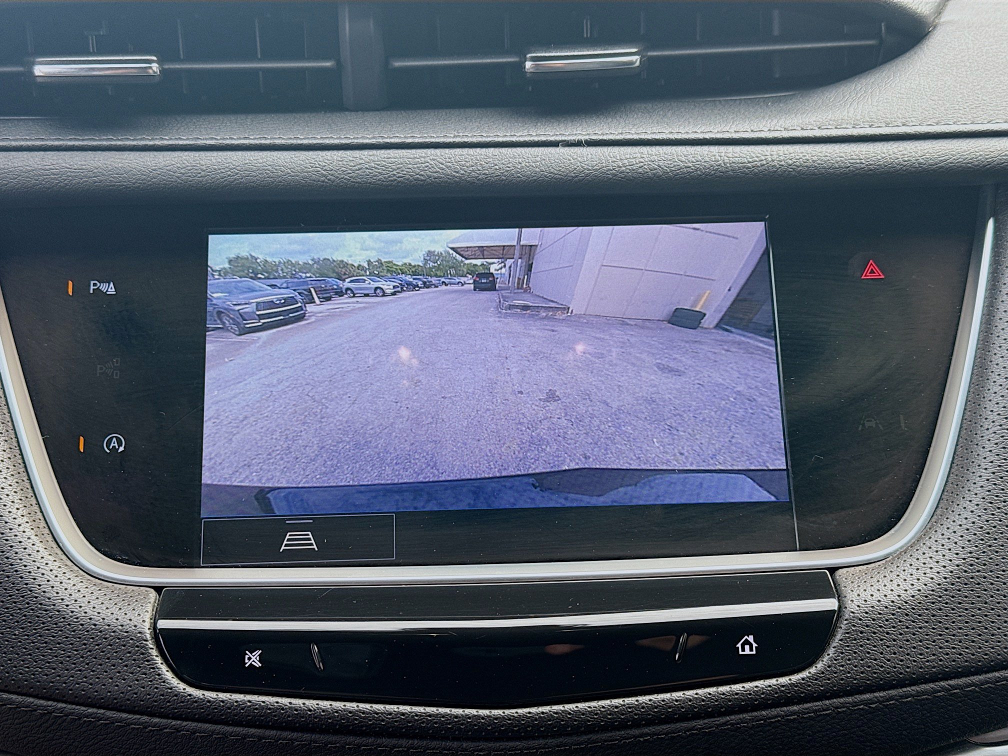 Used 2024 Cadillac XT5 Luxury FWD image 11