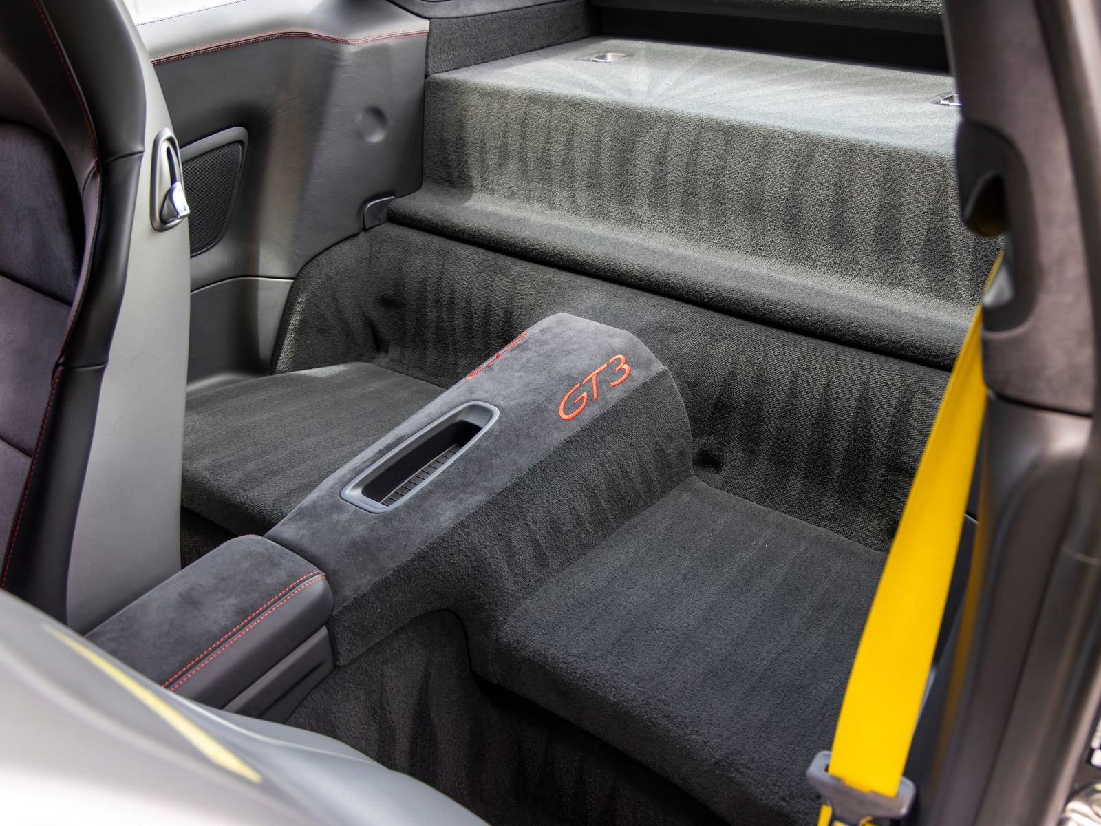 Certified 2018 Porsche 911 GT3 RWD image 51
