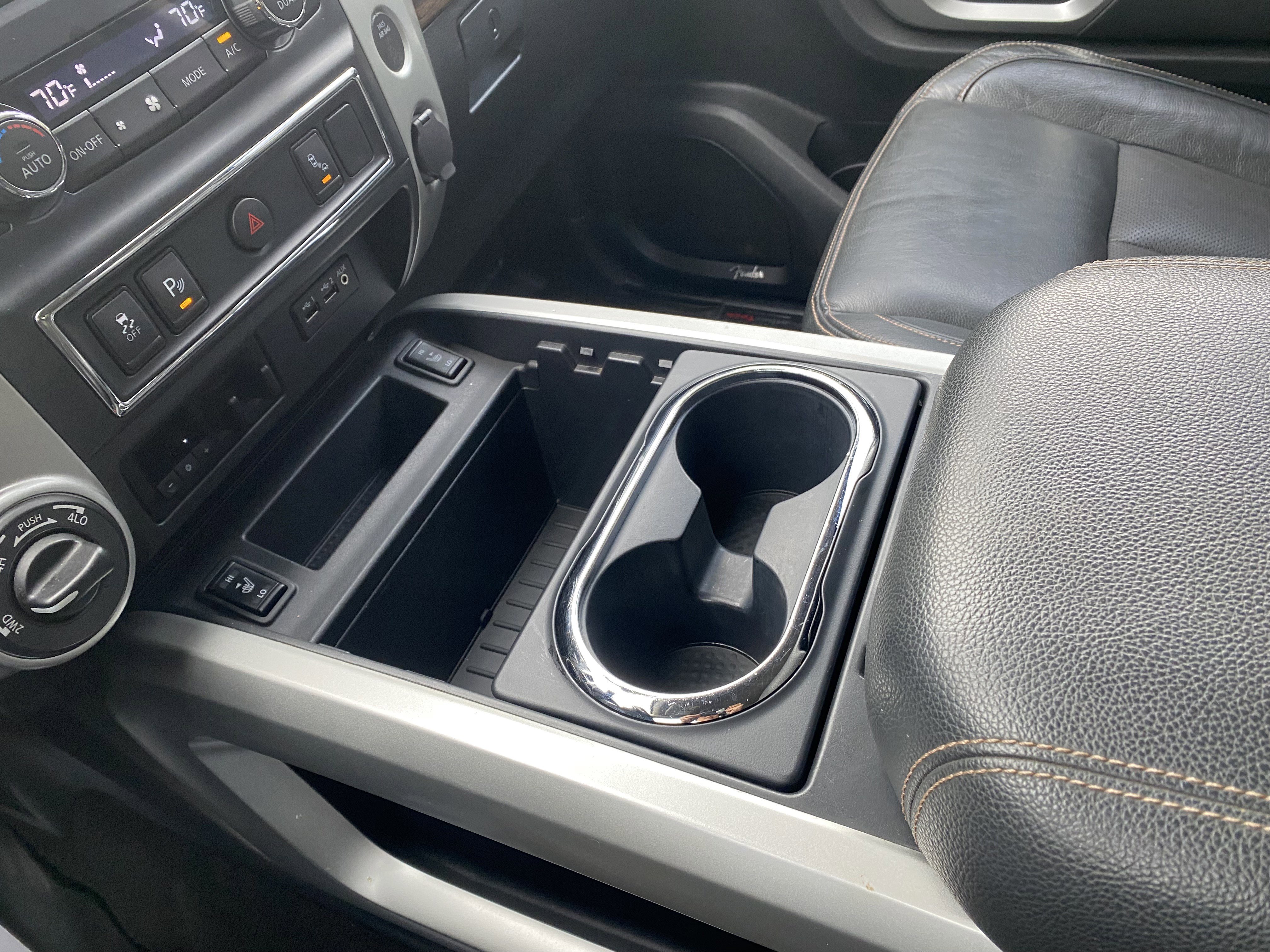 Used 2019 Nissan Titan SL w/ Chrome Package image 26