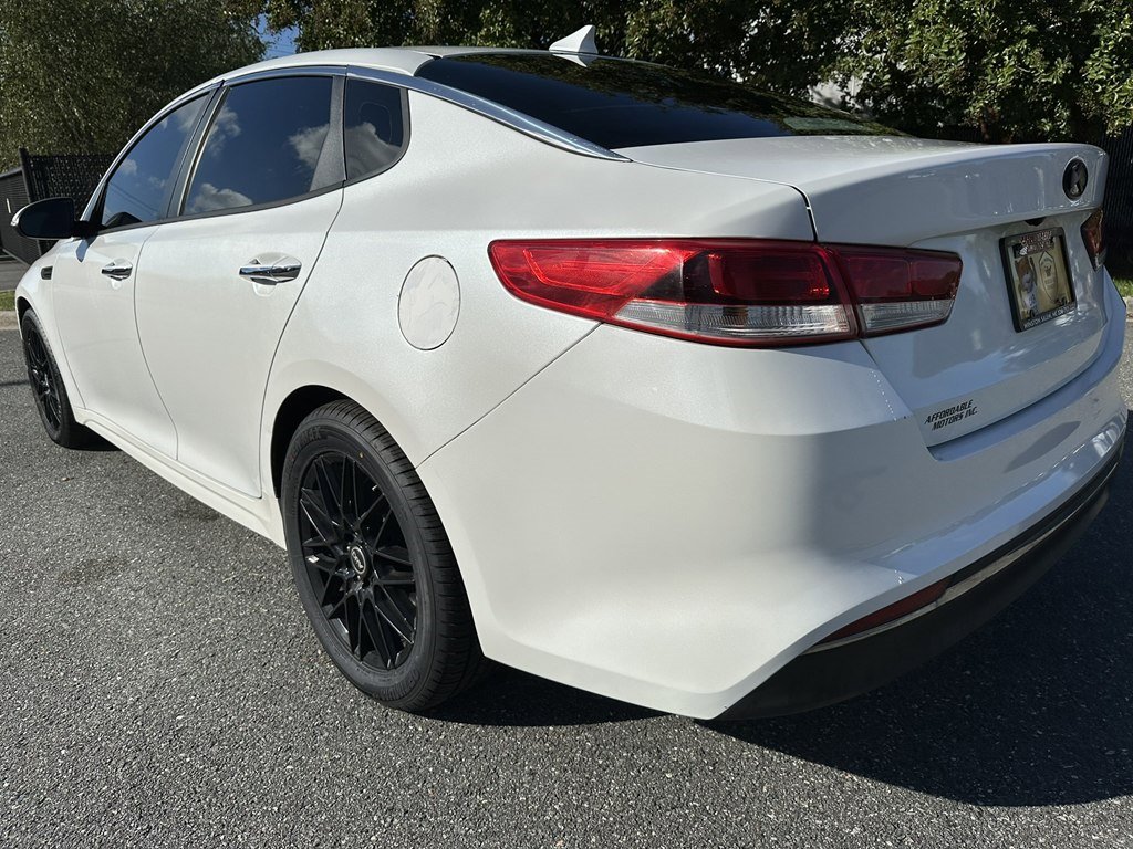 Used 2017 Kia Optima LX w/ Option Group 014 image 3