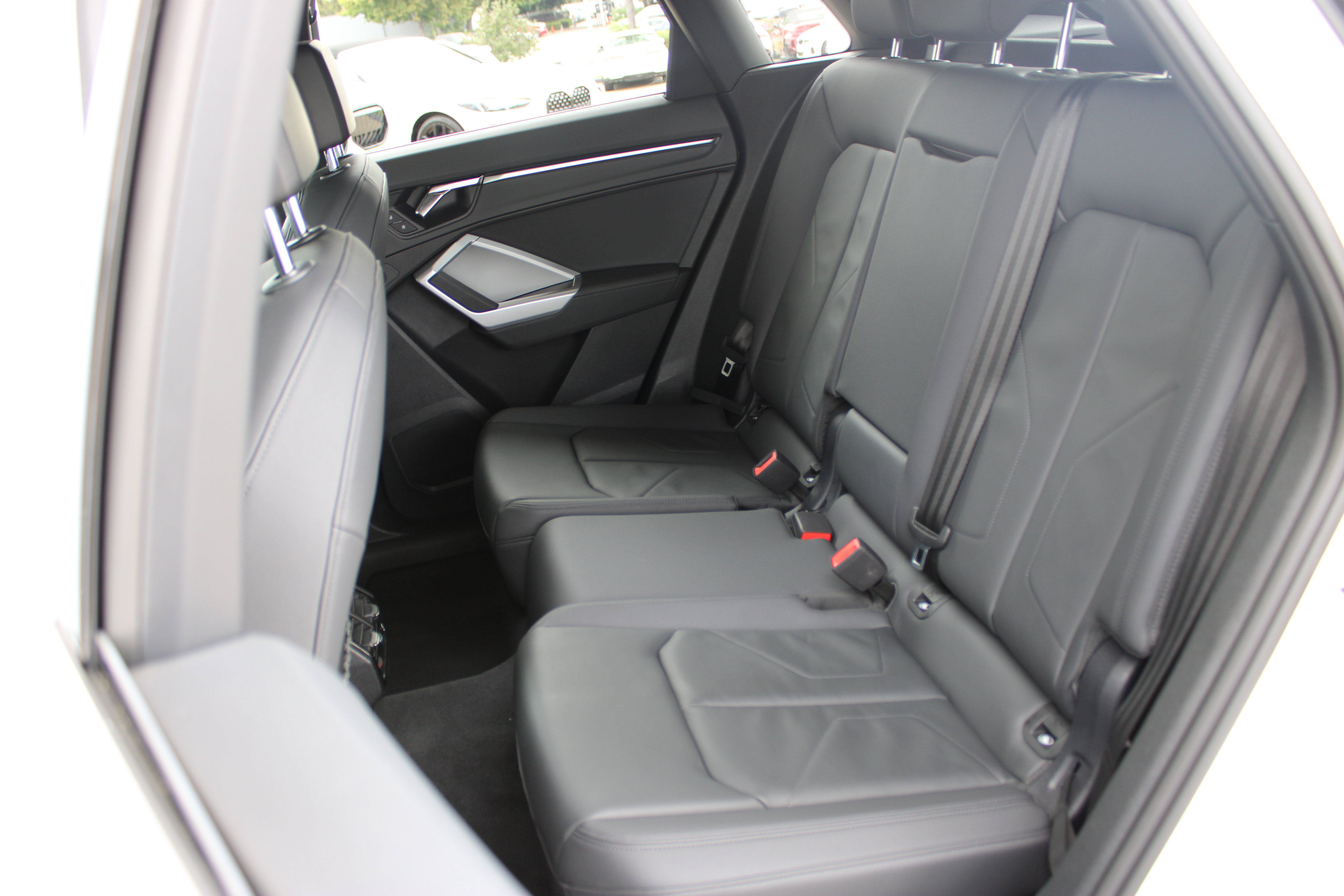 Certified 2025 Audi Q3 2.0T Premium w/ Convenience Package AWD/4WD image 22