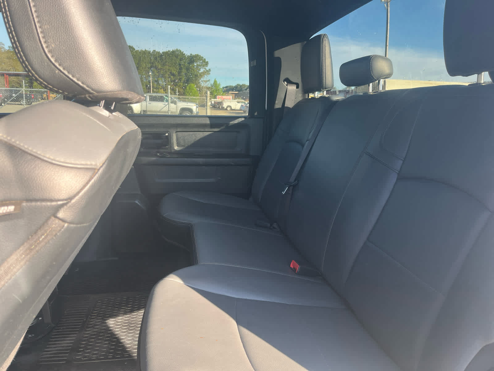 Used 2022 RAM 2500 Tradesman w/ Chrome Appearance Group image 26