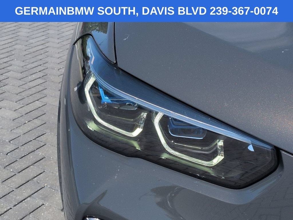 Used 2022 BMW X5 M w/ Competition Package 2 AWD/4WD image 11