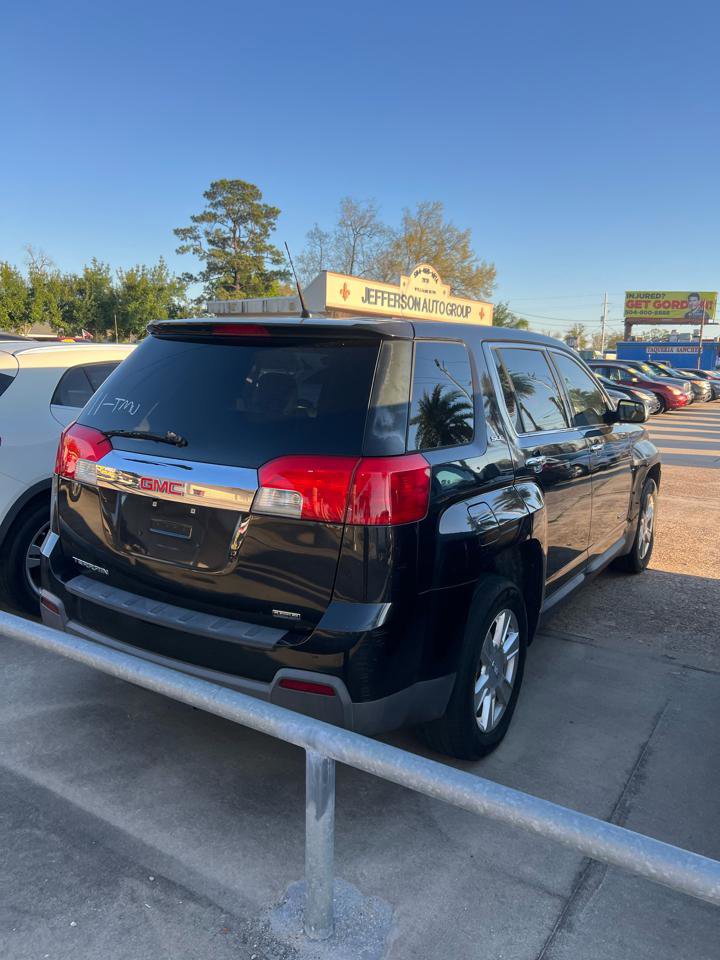 Used 2012 GMC Terrain SLE w/ LPO, Chrome Package image 3