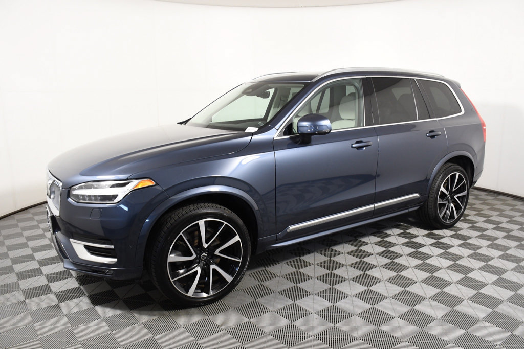 Used 2023 Volvo XC90 B5 Plus w/ Protection Package AWD/4WD image 2