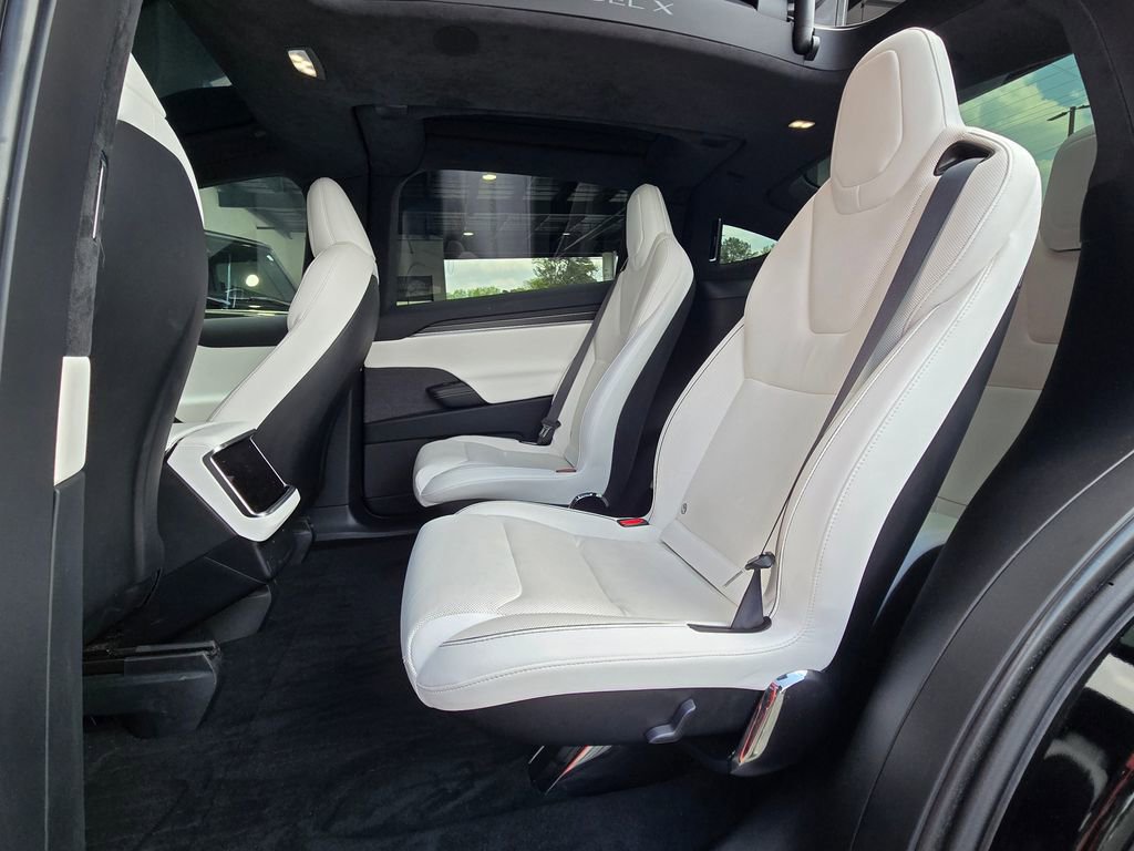 Used 2022 Tesla Model X Plaid image 21