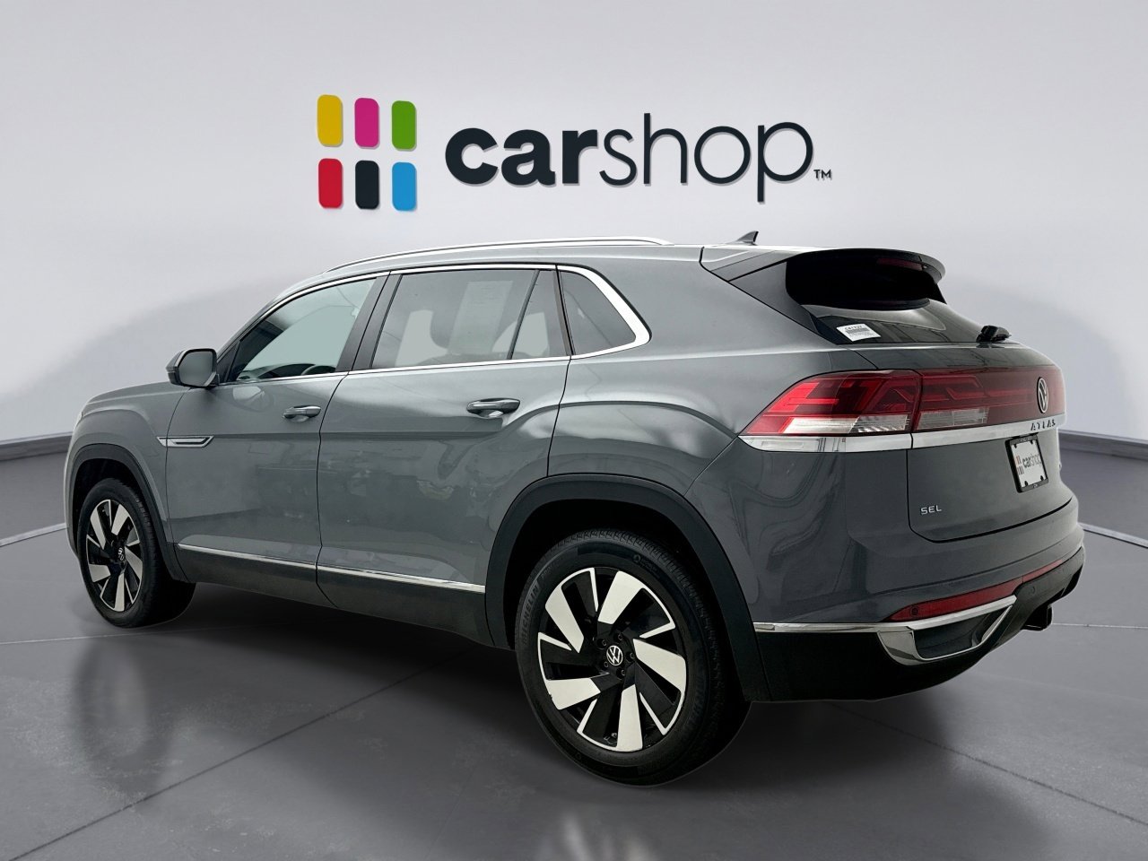 Used 2025 Volkswagen Atlas Cross Sport SEL image 3