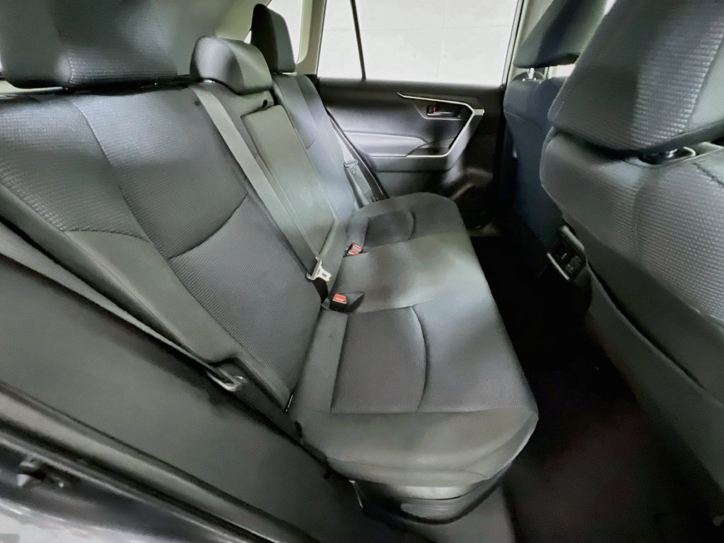 Certified 2020 Toyota RAV4 LE w/ Carpet Mat Package AWD/4WD image 22