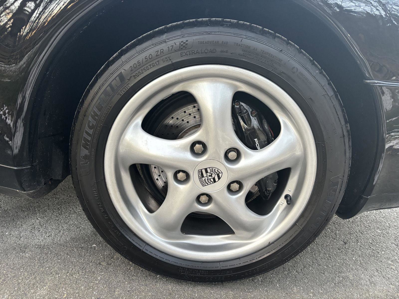 Used 1998 Porsche 911 Carrera image 28