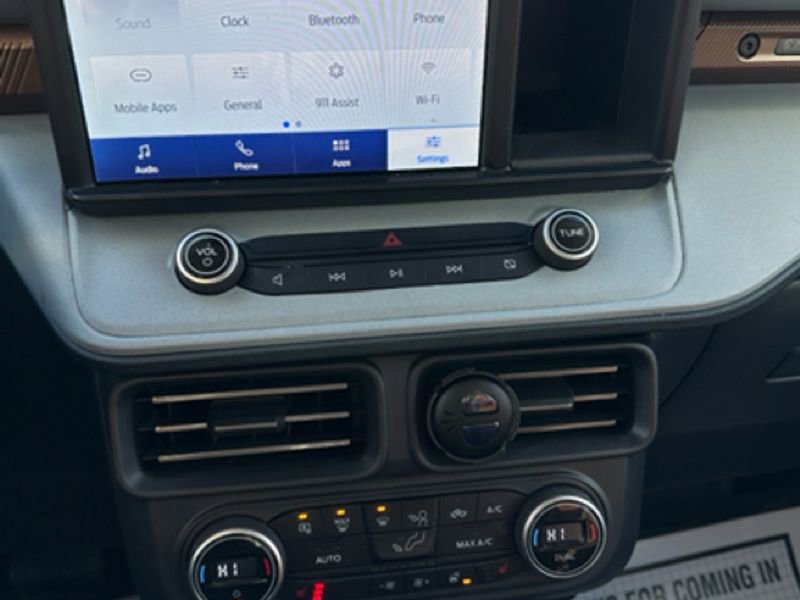 Used 2022 Ford Maverick Lariat w/ Lariat Luxury Package image 13