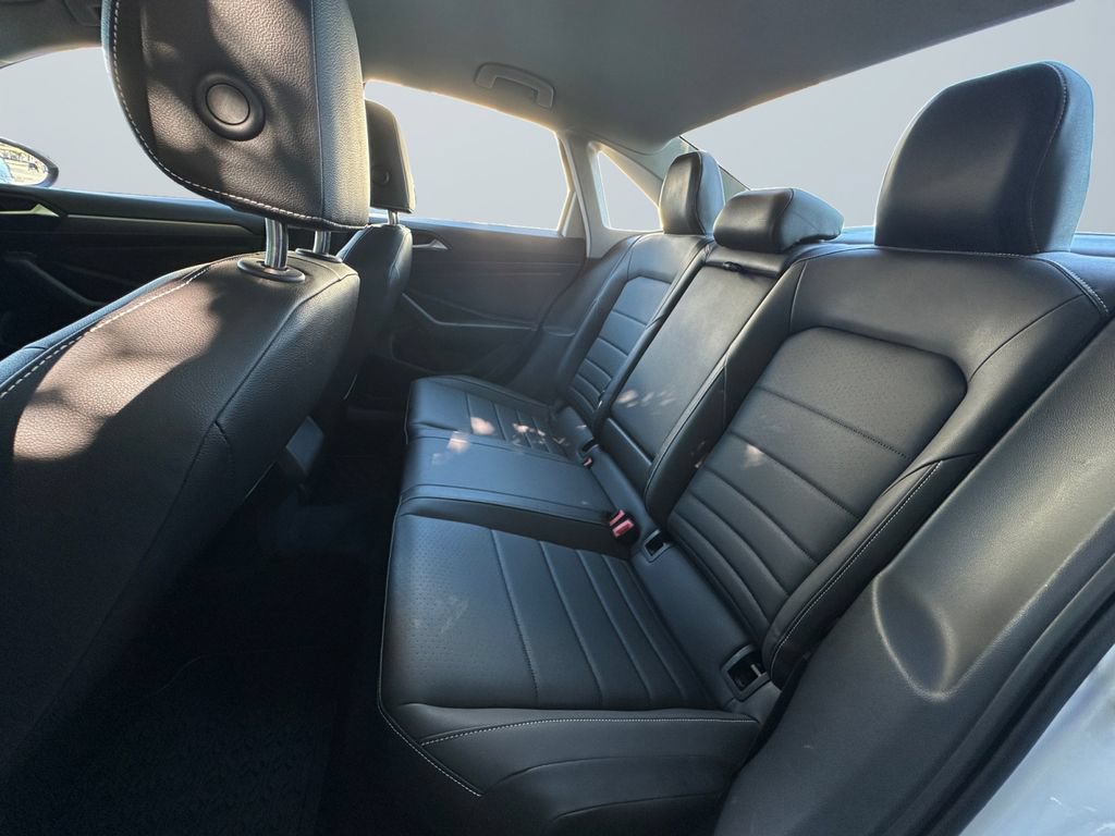 Used 2023 Volkswagen Jetta SE FWD image 13