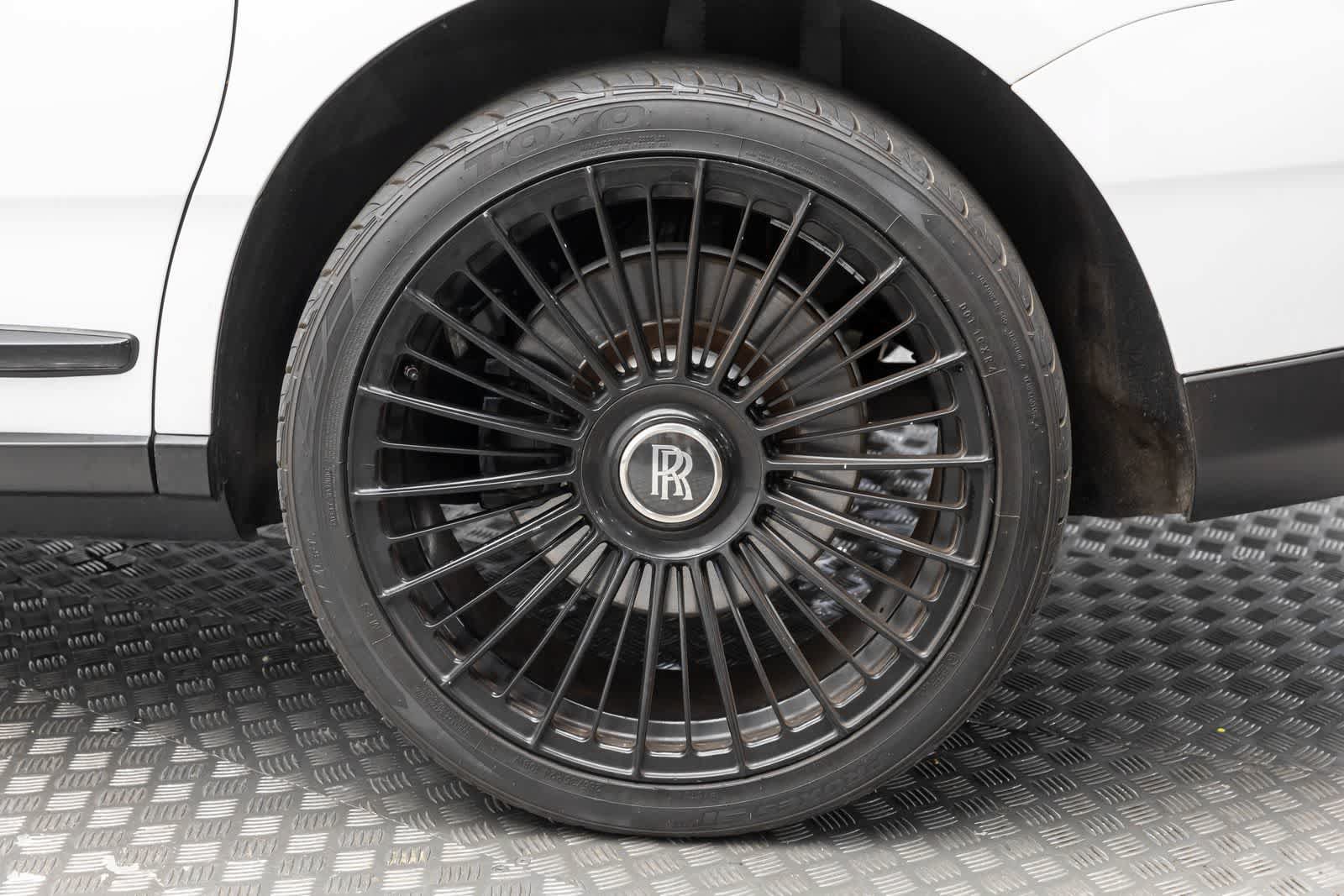 Used 2020 Rolls-Royce Cullinan AWD/4WD image 55