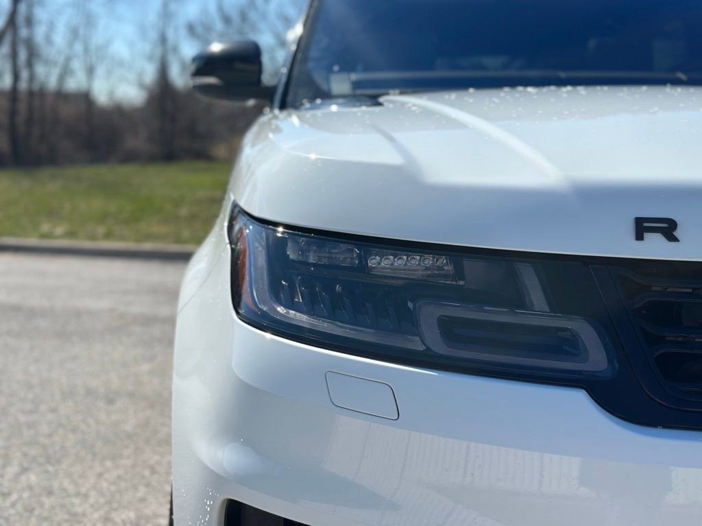 Used 2022 Land Rover Range Rover Sport HST image 10