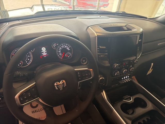 New 2026 RAM 1500 Big Horn AWD/4WD image 13