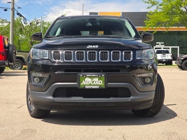 Used 2019 Jeep Compass Latitude AWD/4WD image 3