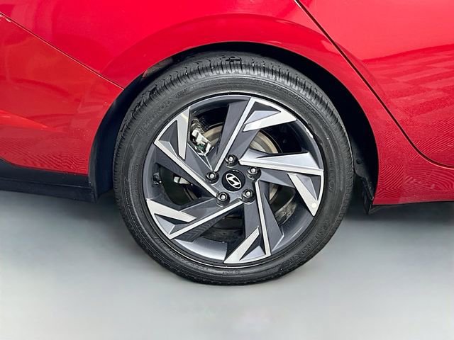 Used 2025 Hyundai Elantra SEL FWD image 37