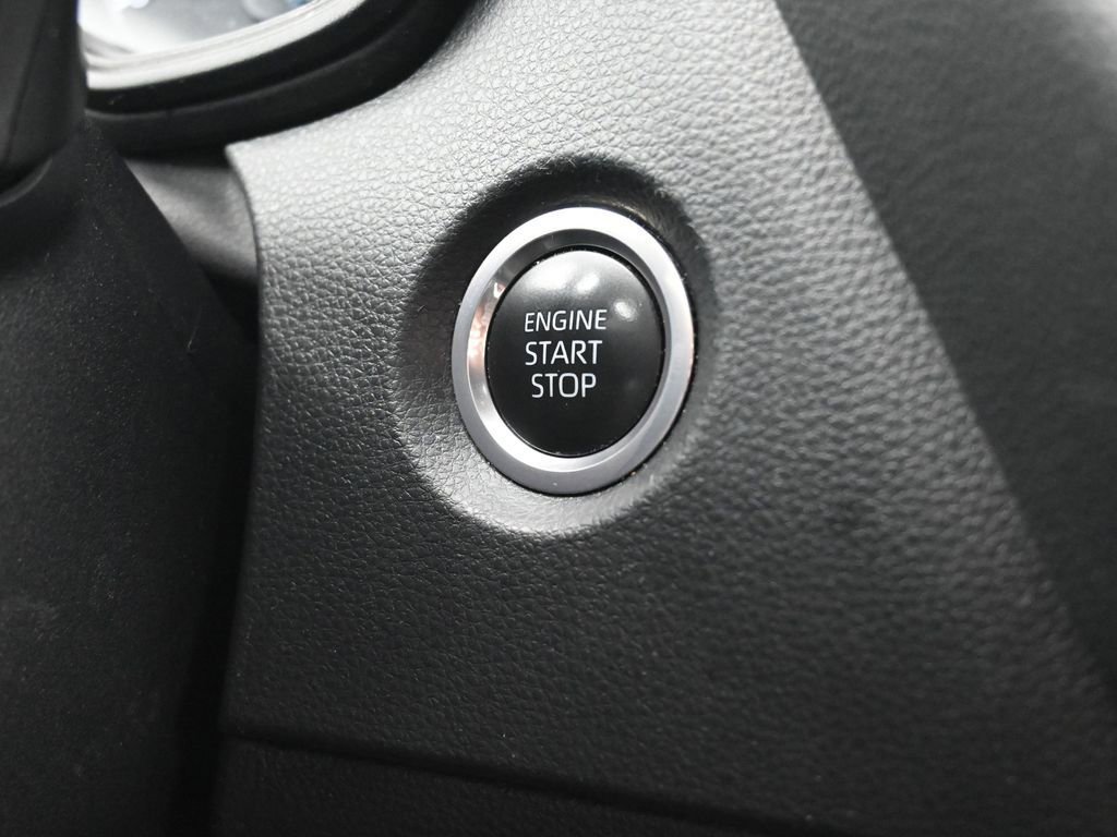 Used 2023 Toyota Corolla SE image 15