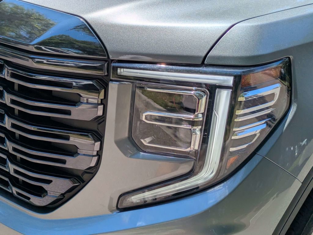 Used 2023 GMC Sierra 1500 Denali Ultimate AWD/4WD image 9